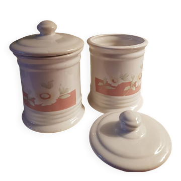 Set of 2 vintage ceramic pots