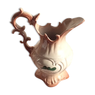 Vase forme pichet style rococo en céramique