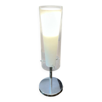 Lampe de table en verre et en opaline pied Inox