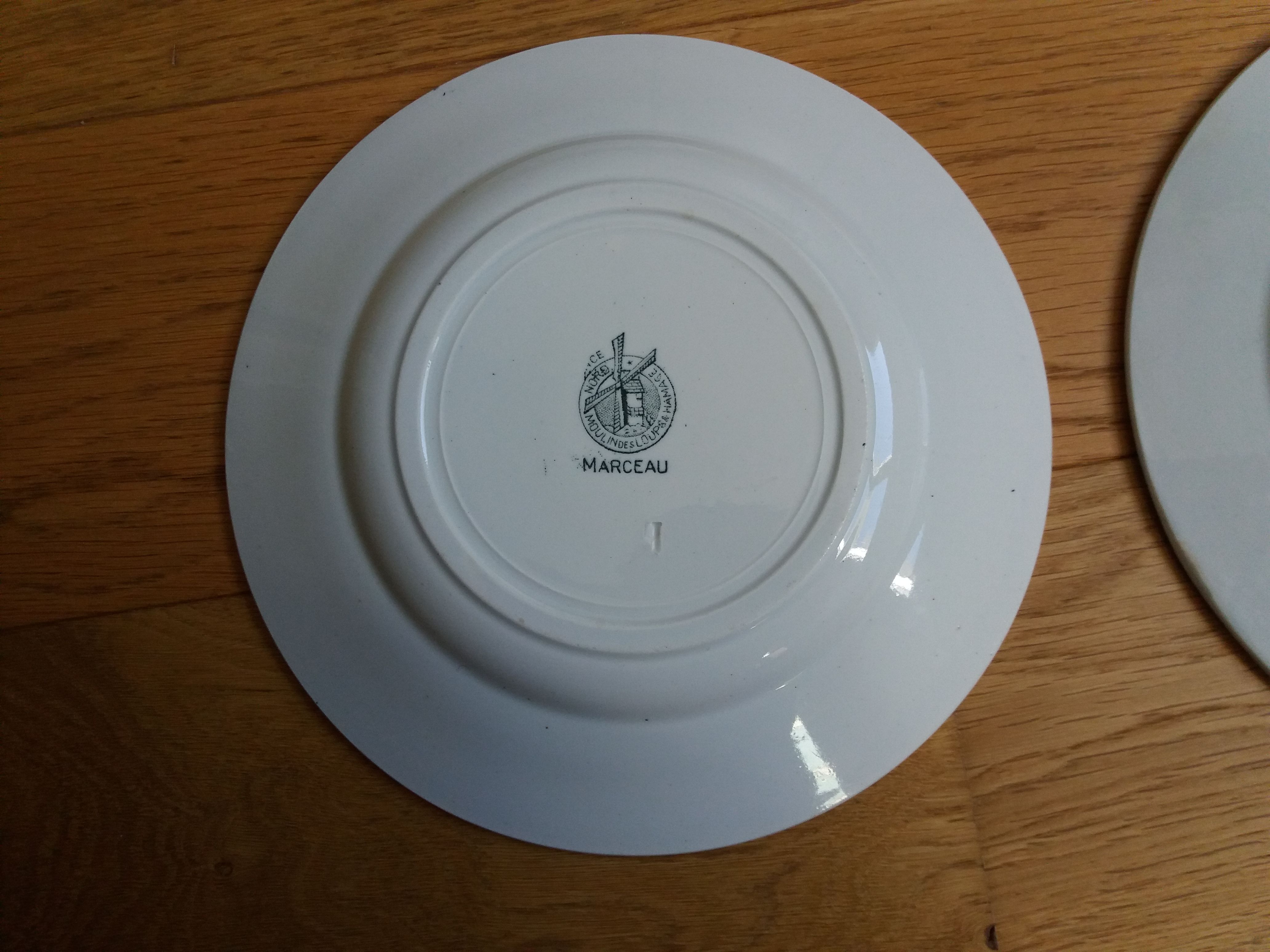 4 mismatched flat plates Terre de fer Moulin des Loups and Hamage