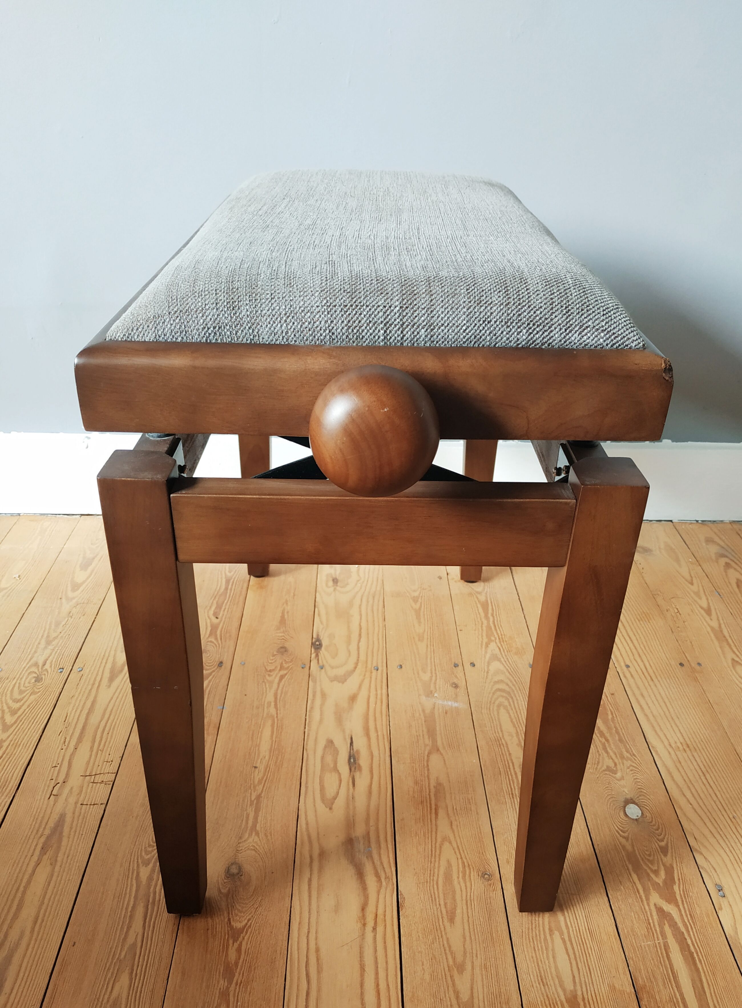 Tabouret de piano marque Stagg