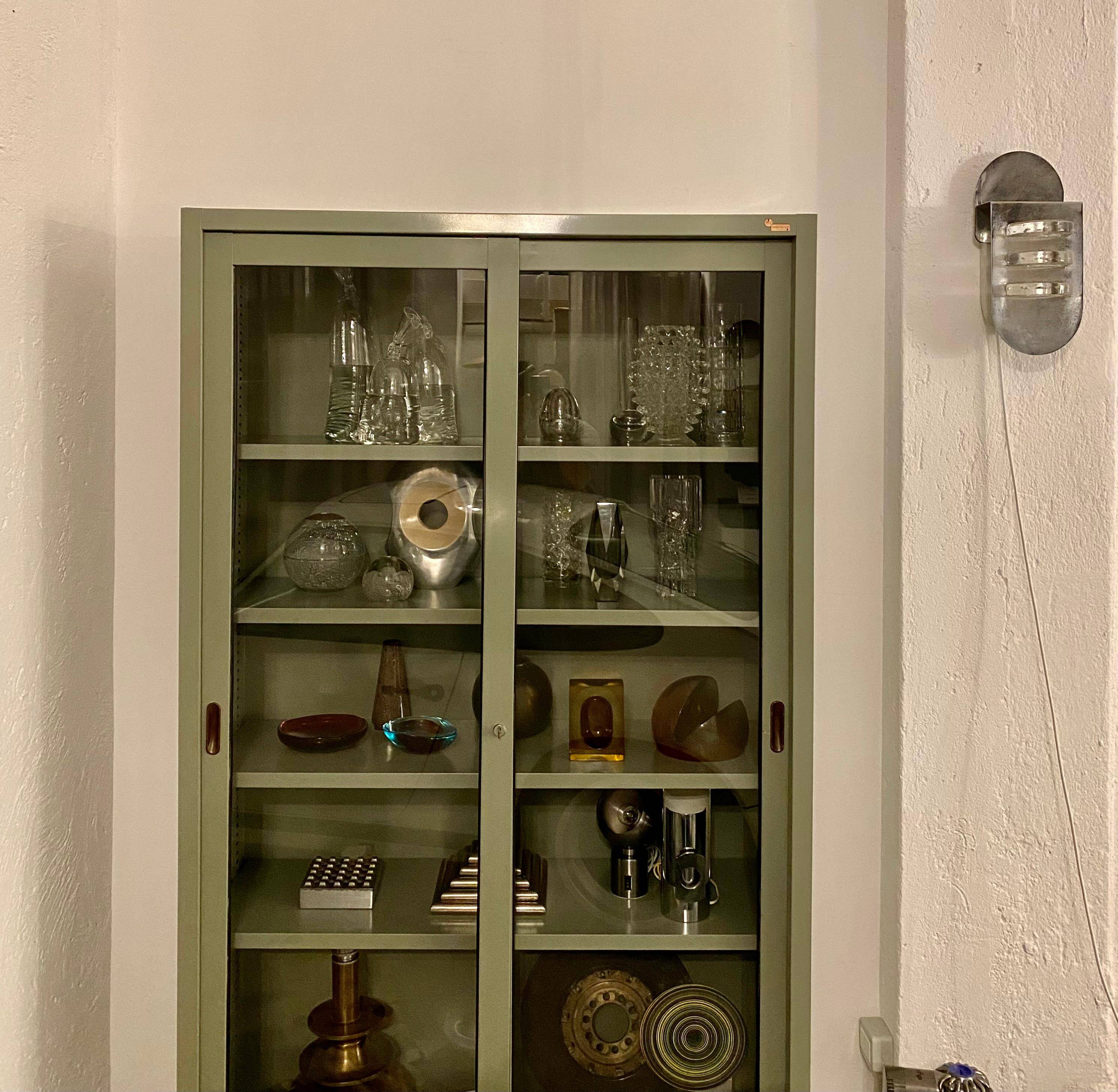 1960s Industrial Vitrine in Metal, Italian Mid-Century Furniture
