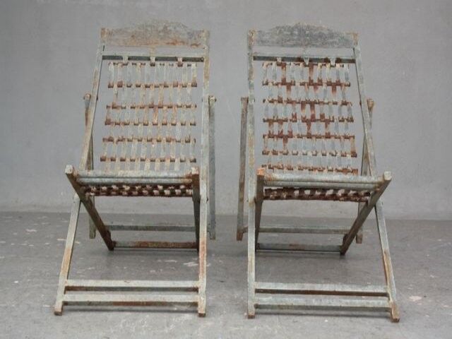 Chairs long time 1900 outside metal
