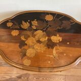 Pedestal table