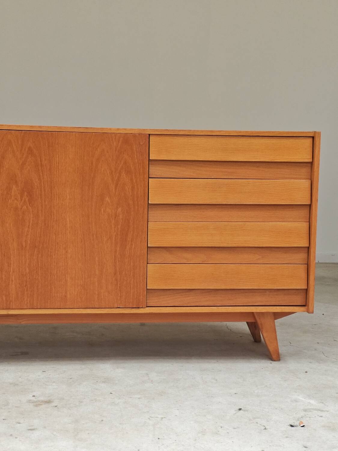 Enfilade U460 wood by Jiri Jiroutek for Intérier Praha