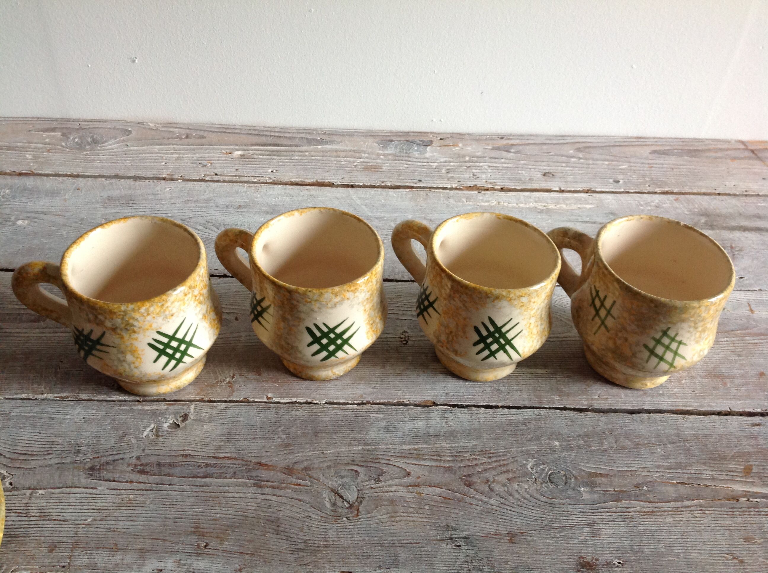 Set of 4 coffee cups