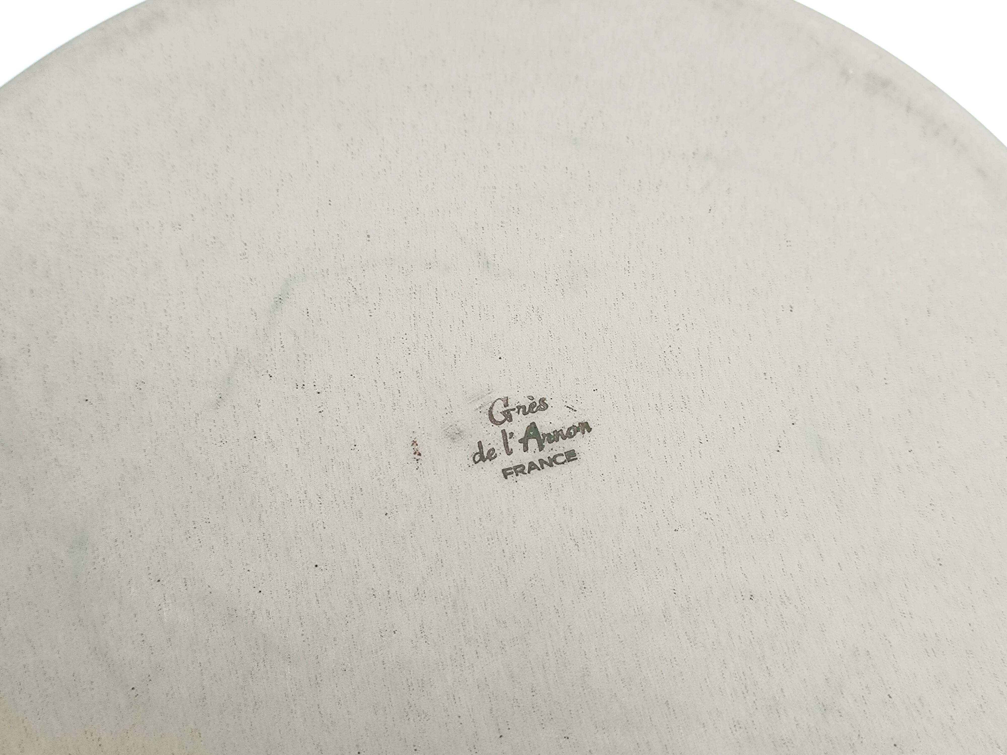 Arnon stoneware round serving dish