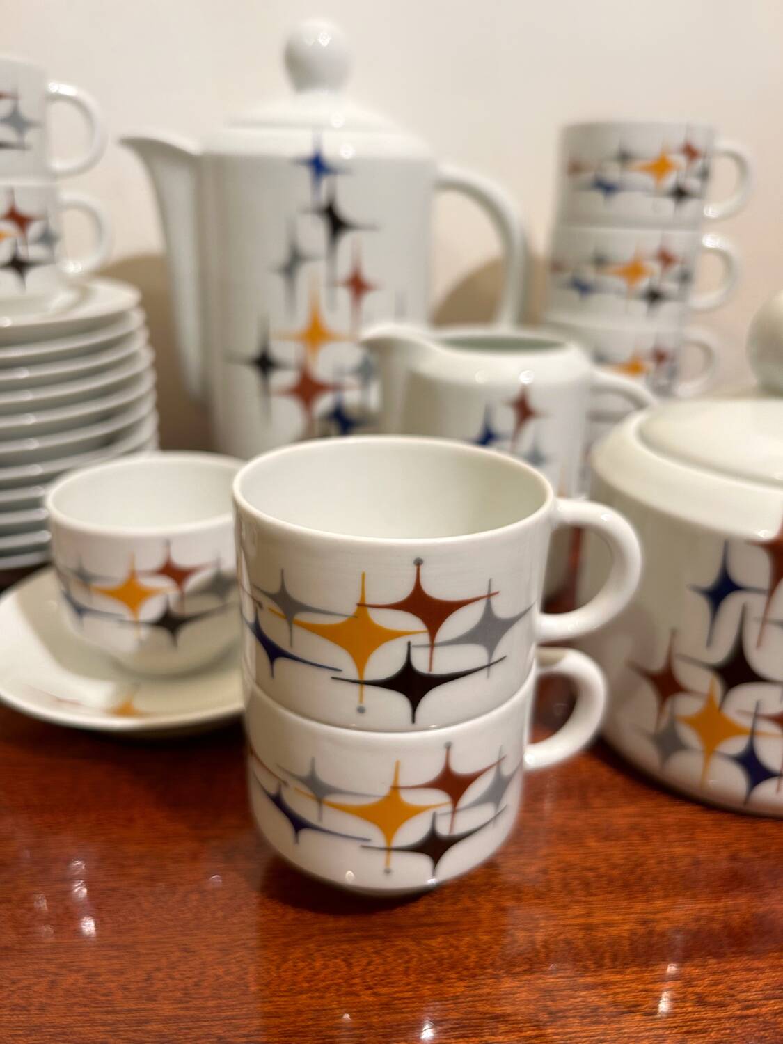 Berry porcelain tea/coffee service from the 70s