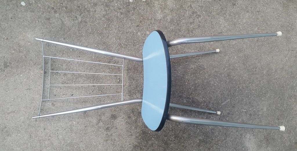 Lot of 6 blue formica chairs from the 1960s