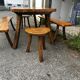 Table, bancs et tabourets Brutaliste