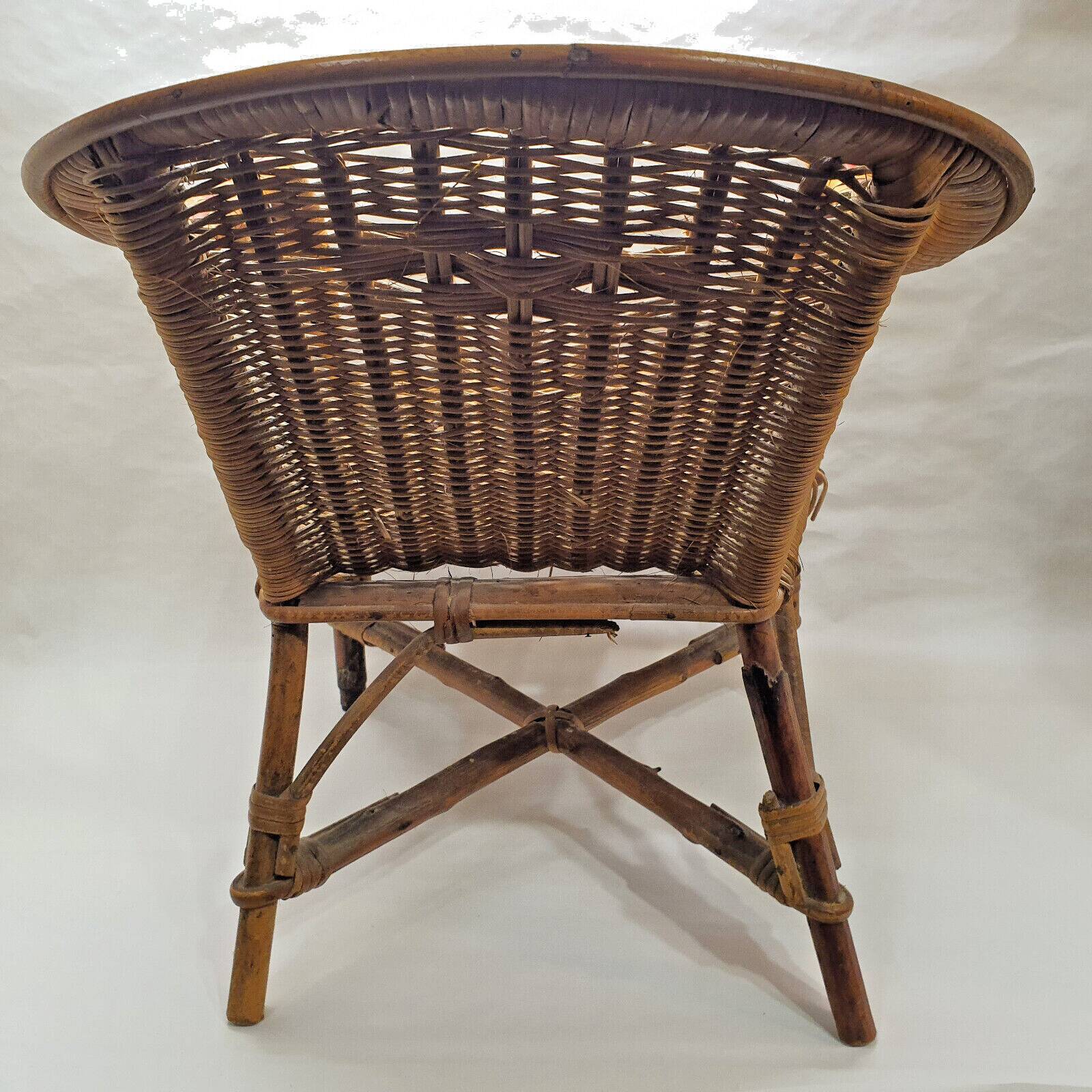 Old armchair child osier rattan 60s vintage decoration collection