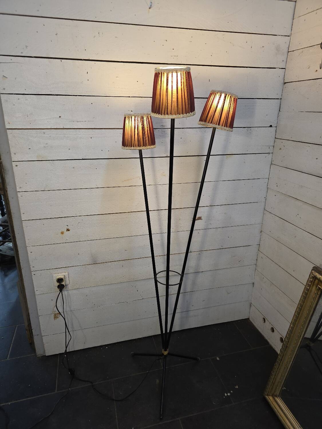 1960s tripod floor lamp, 3 lights