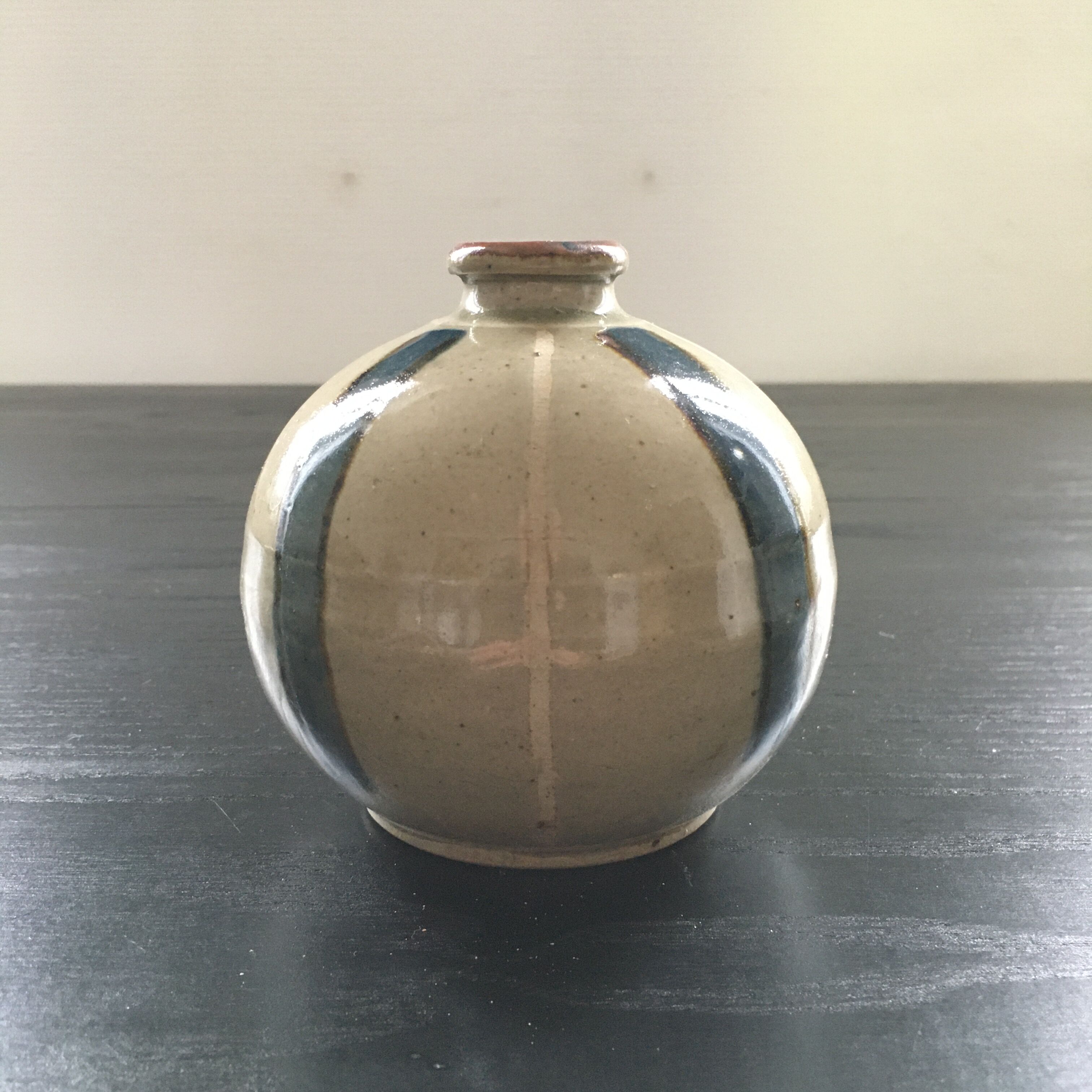 Grey and blue sandstone ball vase