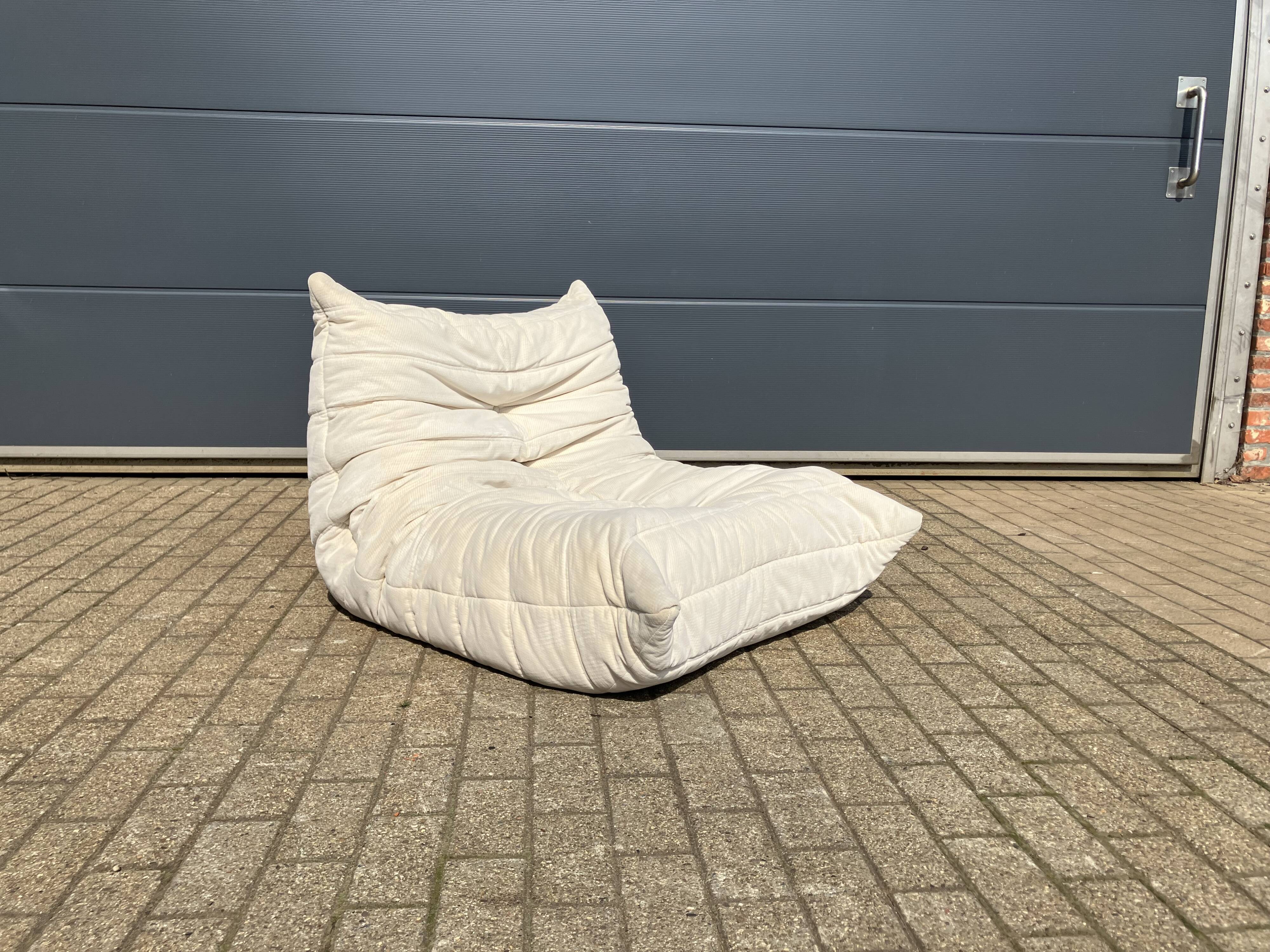 Authentieke Ligne Roset 1zit Togo 1988 beige in topstaat!!