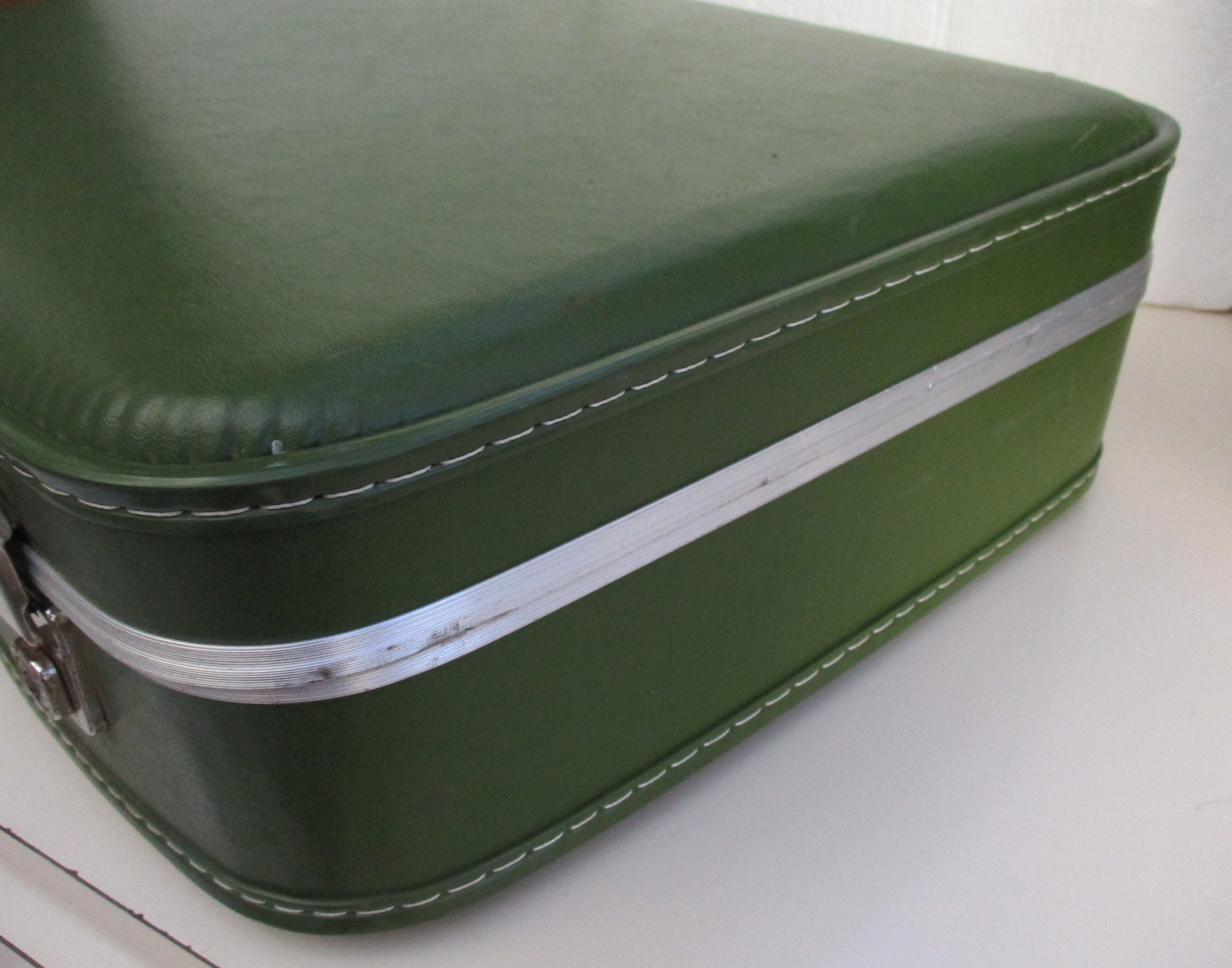 Green vinyl air hotesse -vintage