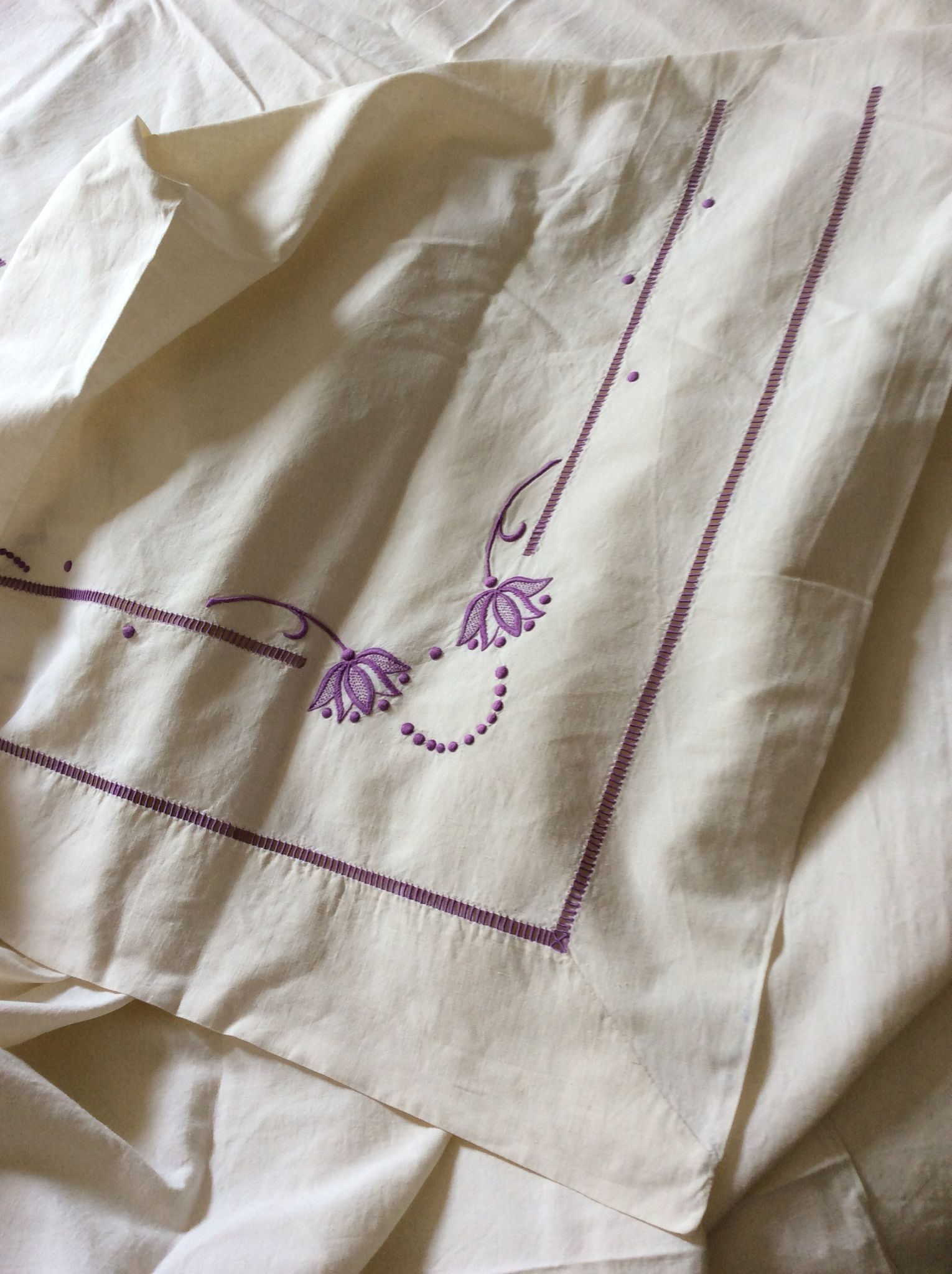 Cotton blend flat sheet "Blue Flower" hand-embroidered