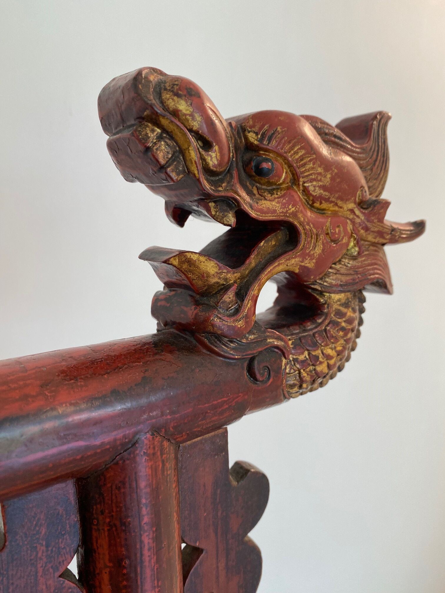 Chinese lacquered clothes rack