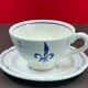 Tasse sur soucoupe, fait main, pornic, fleur de lys et hermine, bretagne