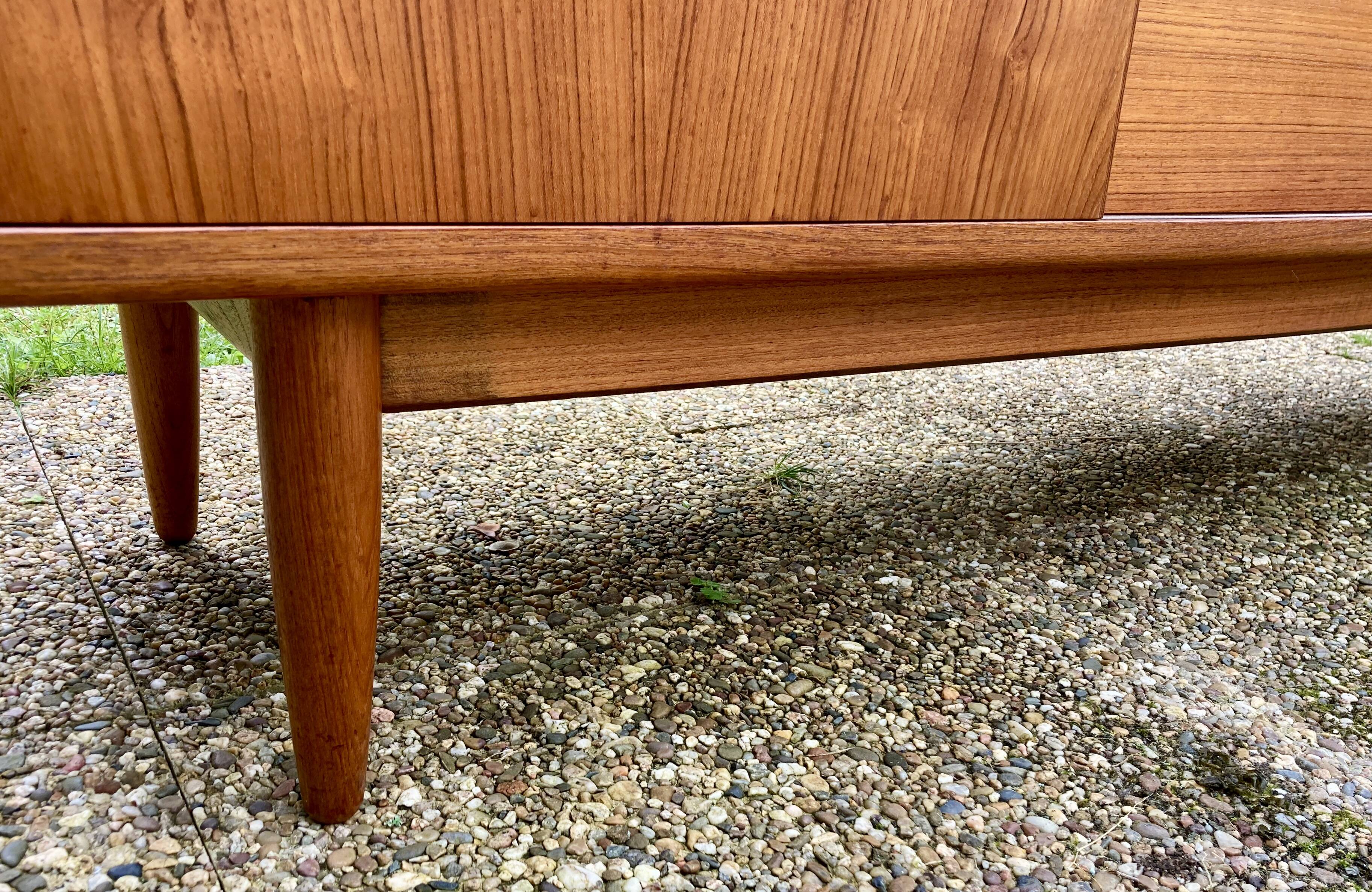 Enfilade by Johannes Andersen