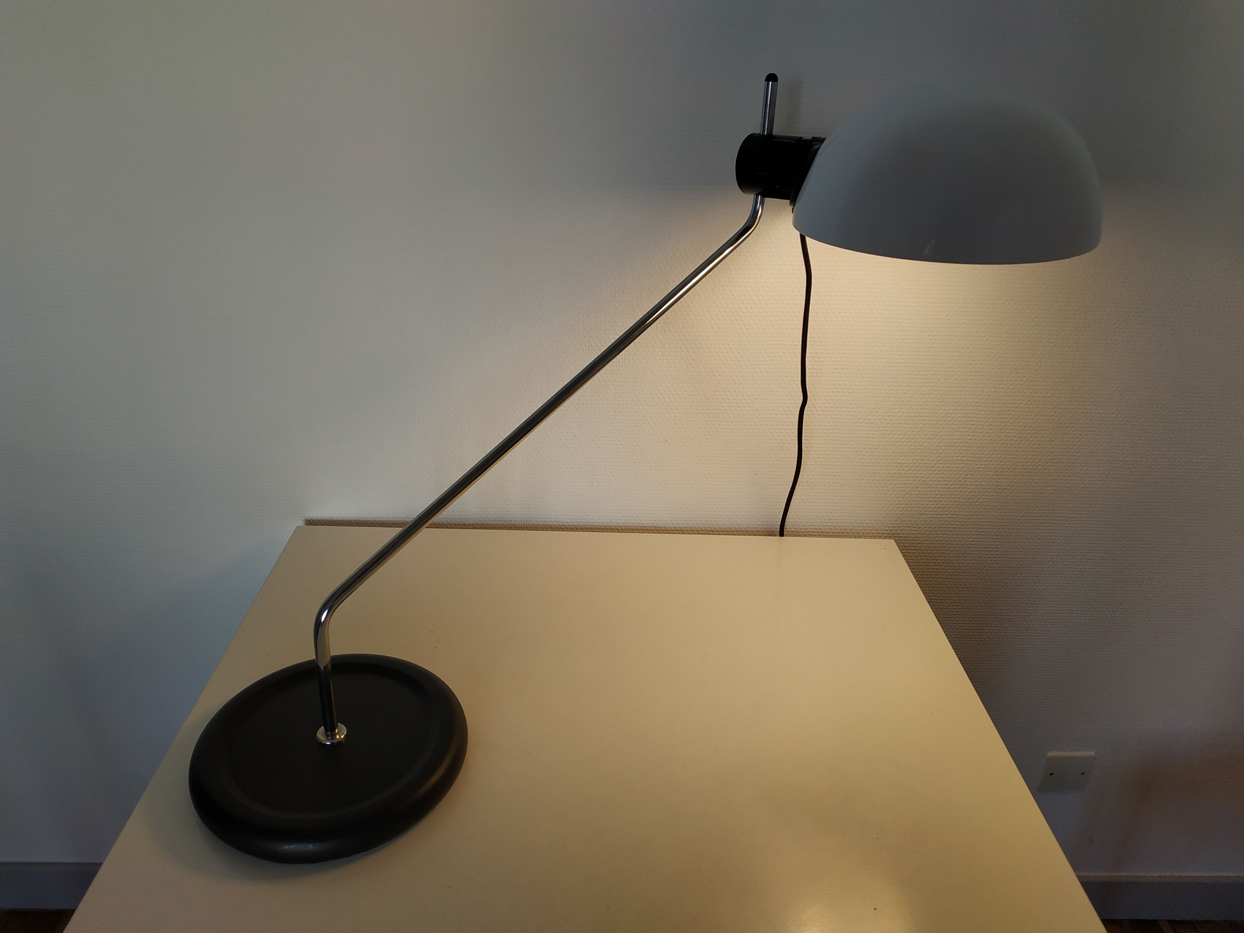 Guzzini design desk lamp 1970