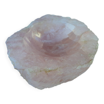 Large ashtray / pocket tray made of solid rose quartz from Madagascar.