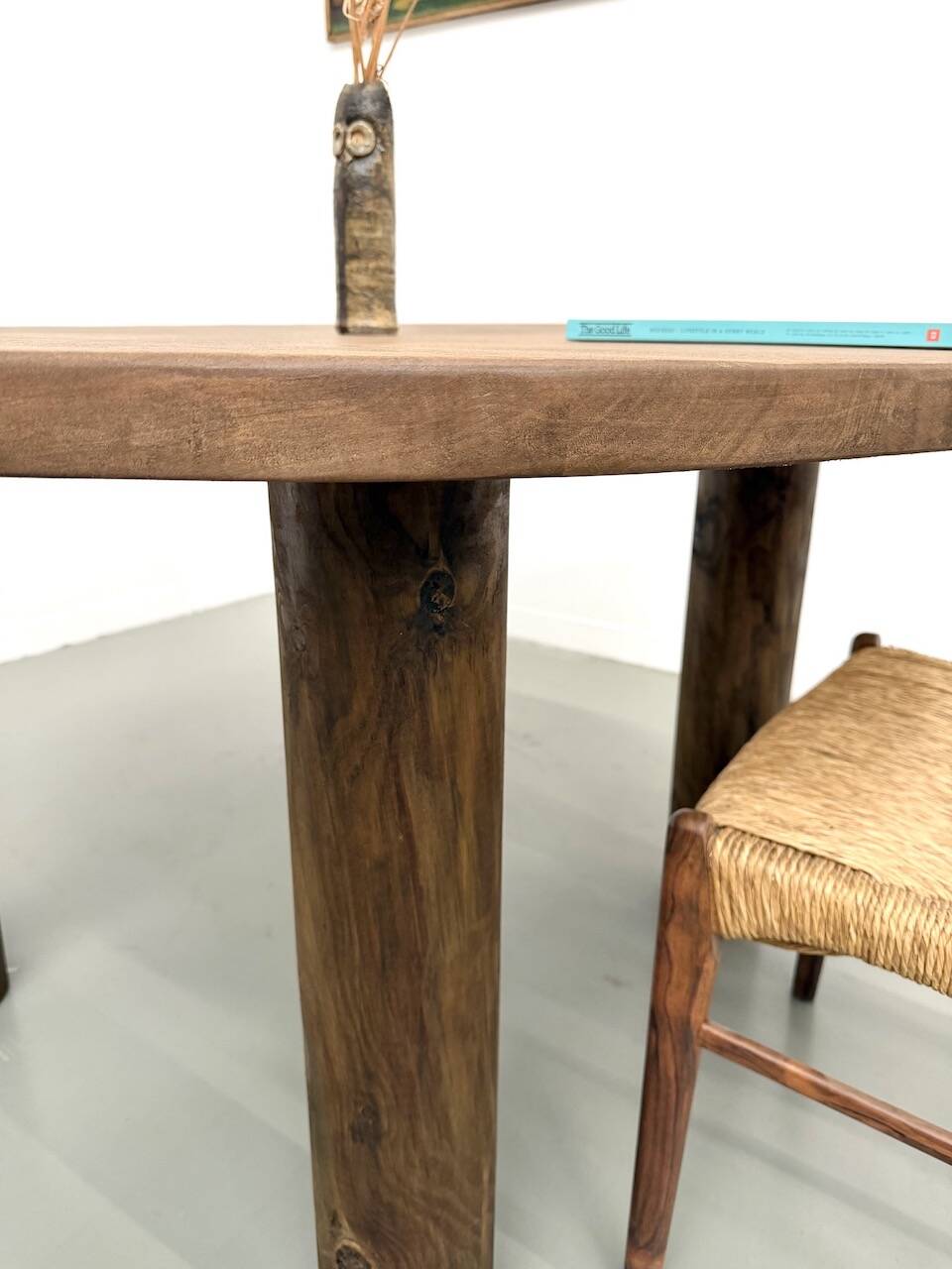 Table ronde années 50 constructiviste noyer