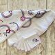 Hand embroidered round tablecloth and its 6 napkins - arabesque decoration - Cotton - diam. 130 cm