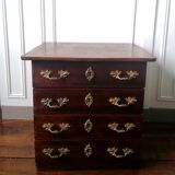 English-style chest of drawers