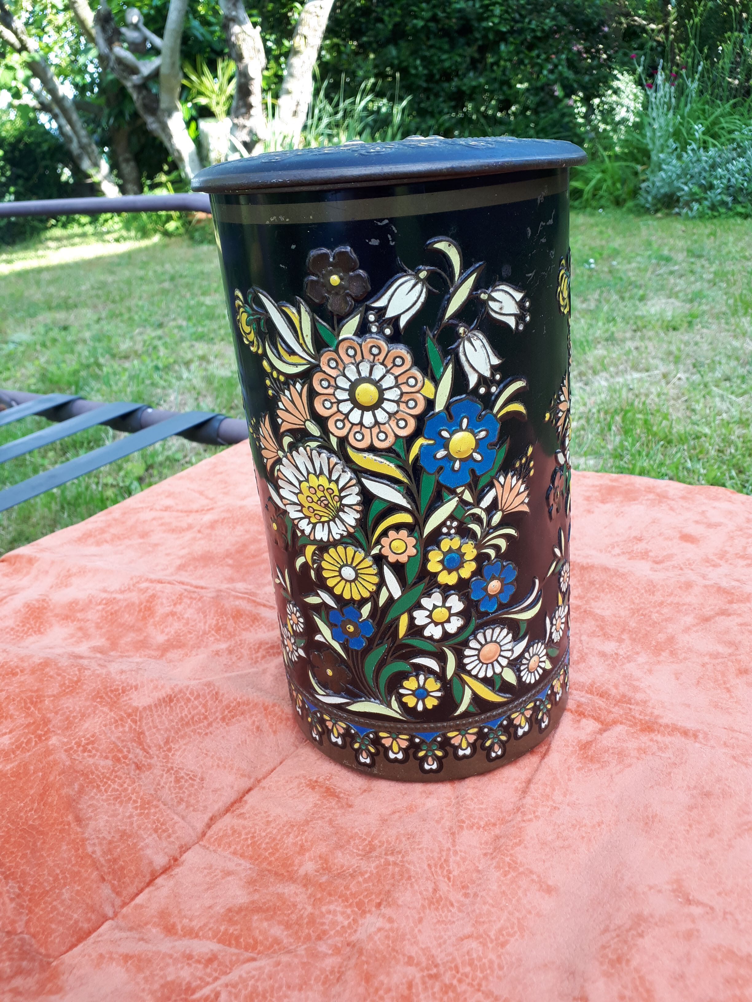 Metal boxes "Dutch box"