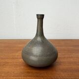 Mid-century minimalist studio pottery vase by Mathies Schwarze, Germany, 1960s.