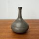 Vase de poterie d'atelier minimaliste du milieu du siècle par Mathies Schwarze, Allemagne, années 1960