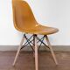 Chaise DSW ochre dark par Charles et Ray Eames pour Herman Miller, années 60