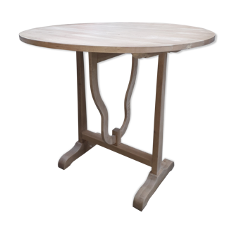 Winegrower's table in bgage