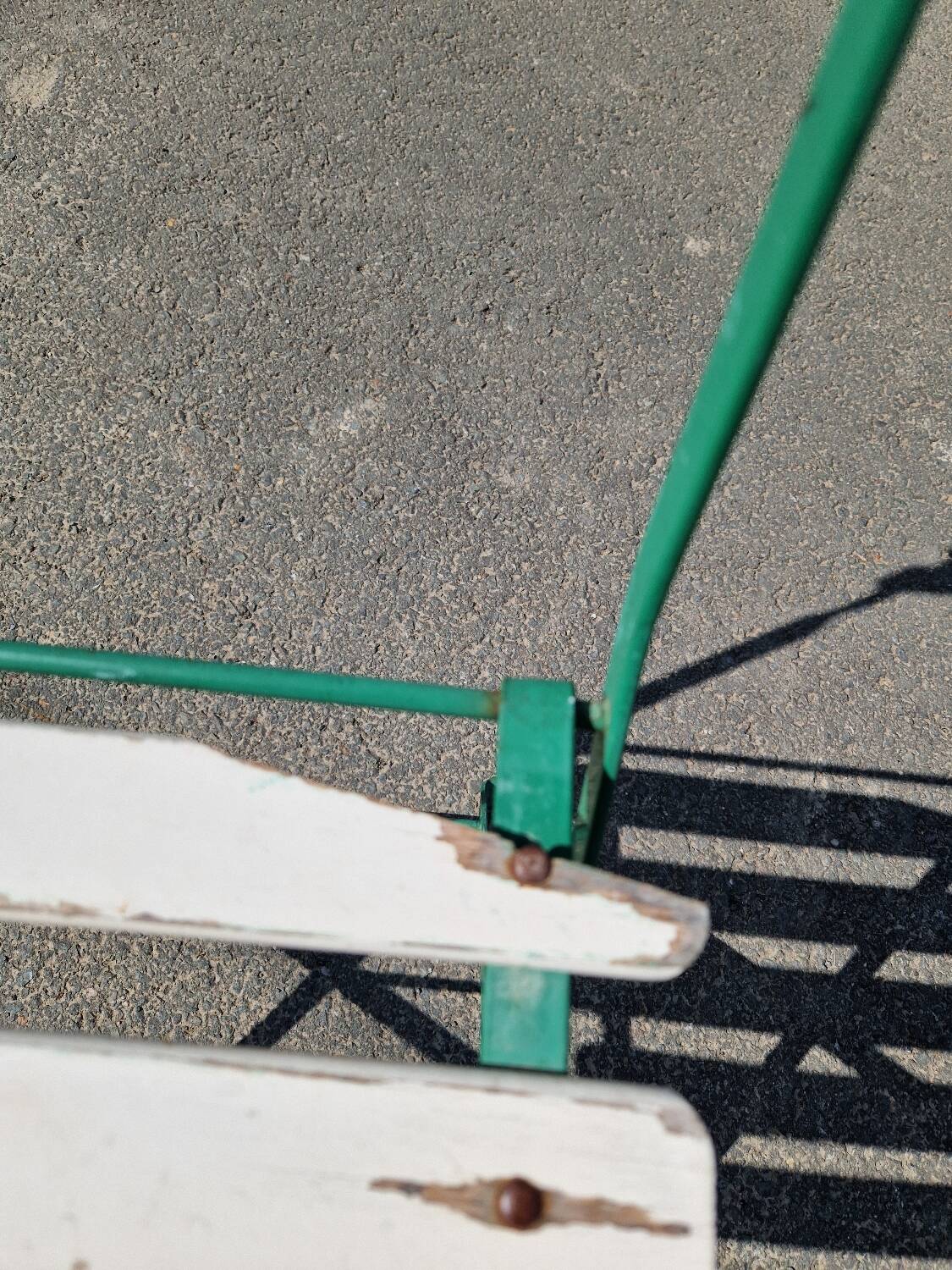 Set of 4 folding wrought iron bistro chairs