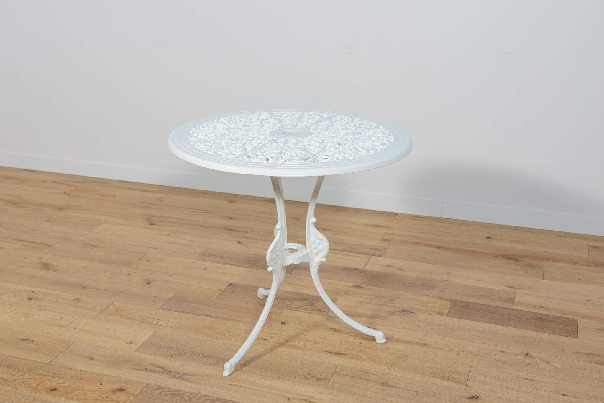 Art Nouveau Aluminum Garden Chairs, 1950s, United Knigdom, Set of 5