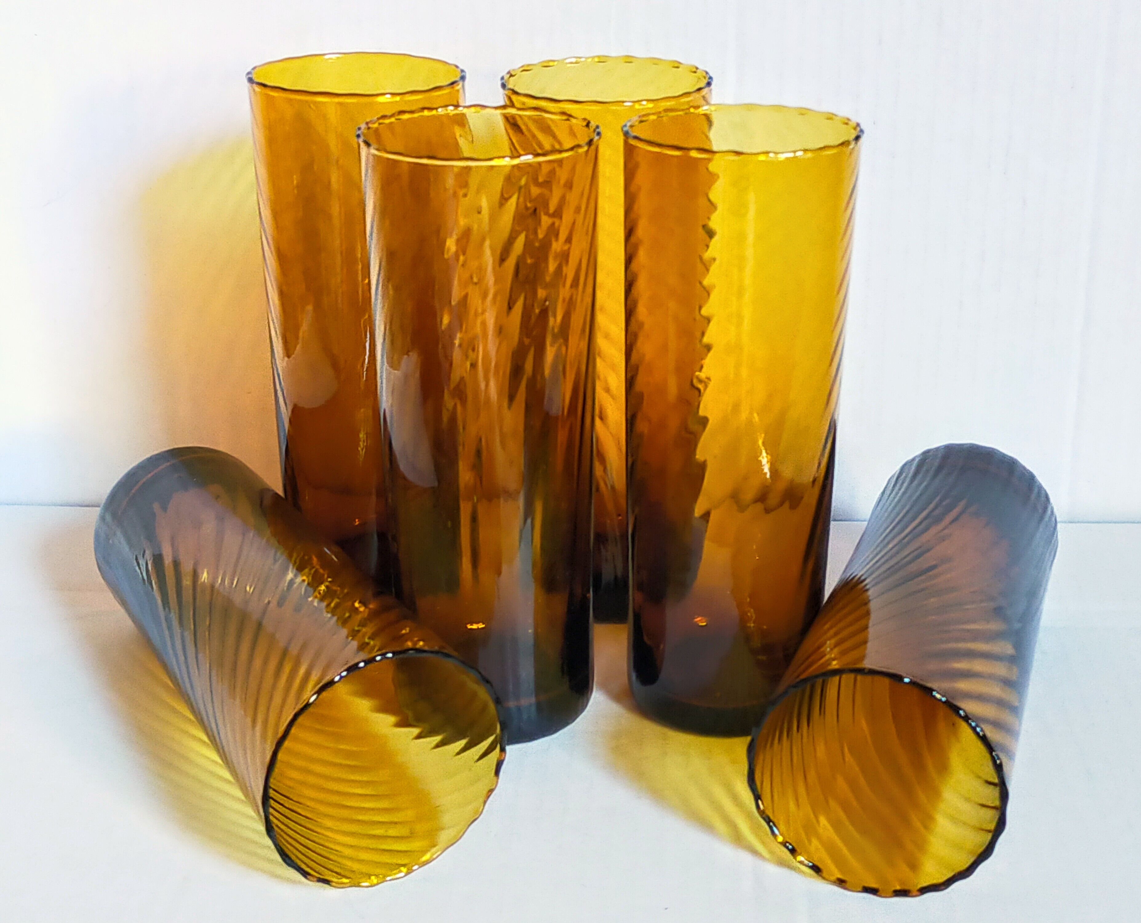 Lot de six verres en verre soufflé