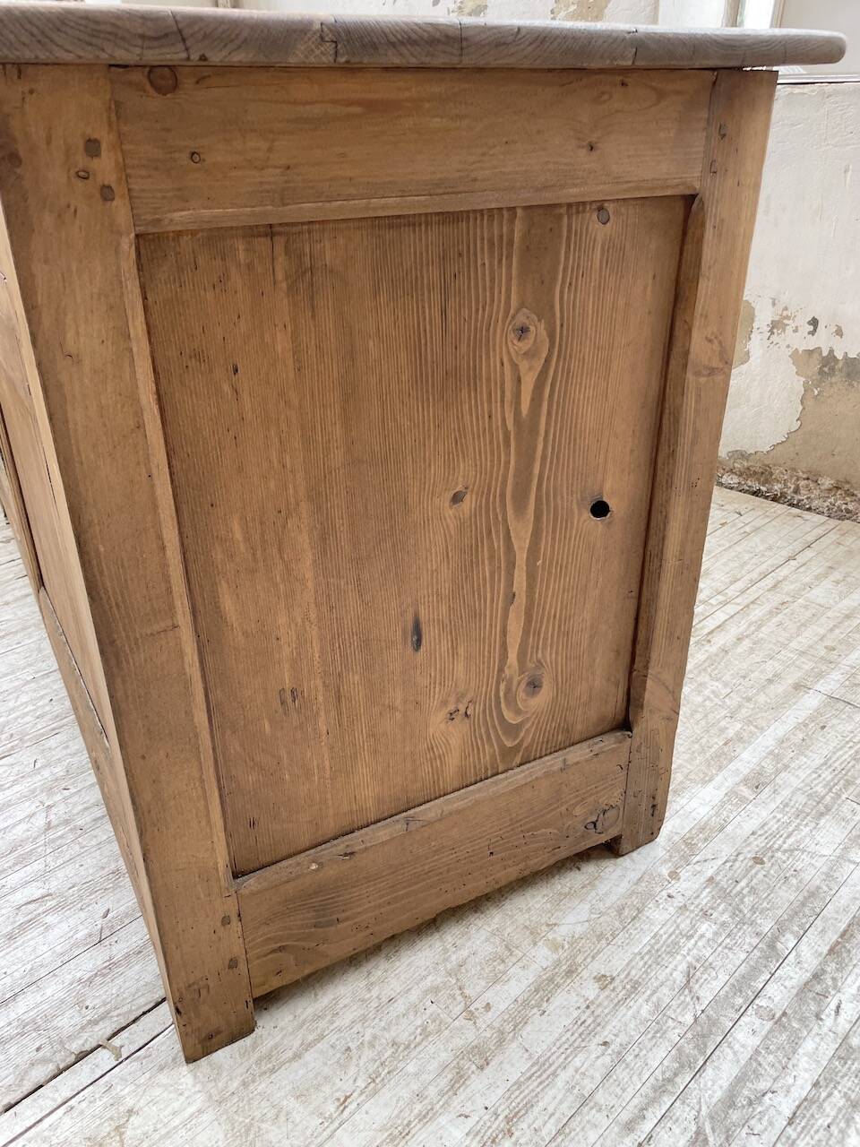 Oak and pine counter 1950