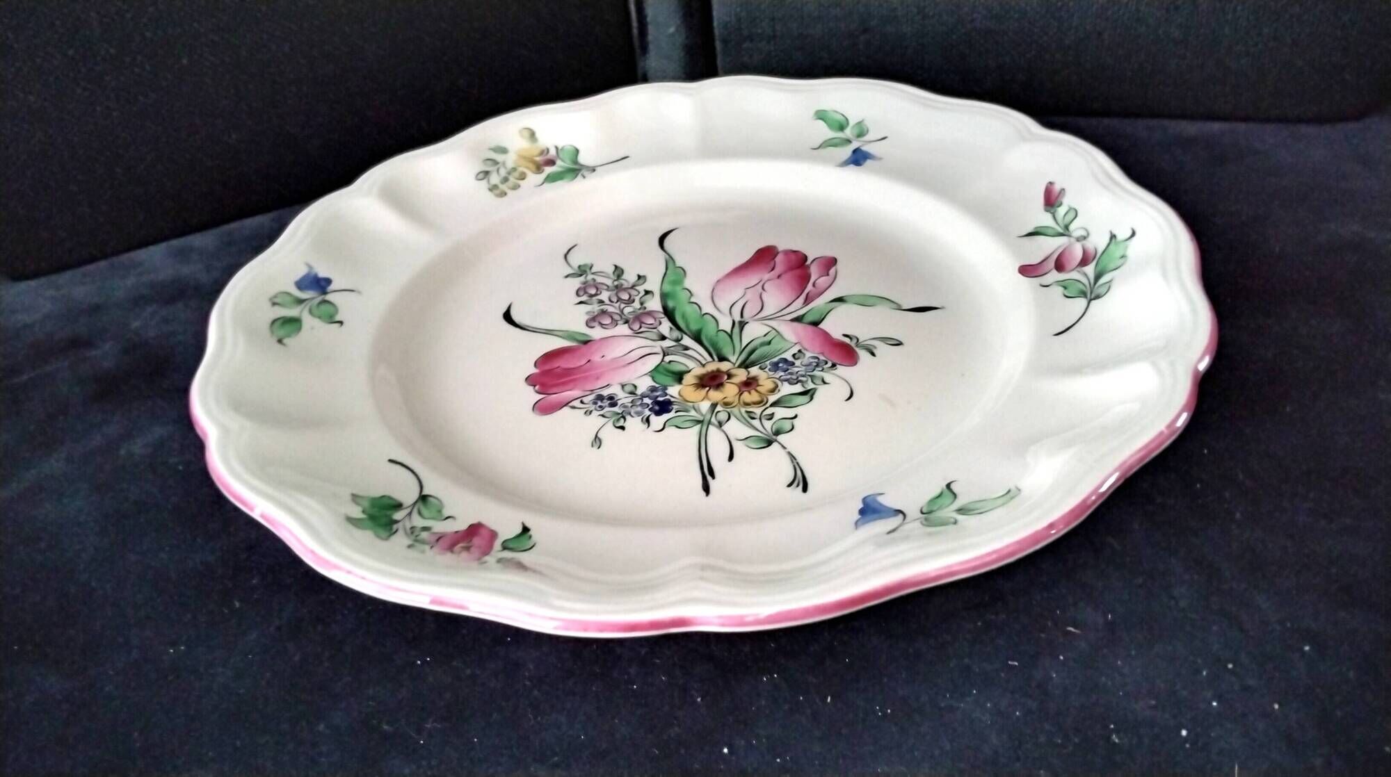 Compote dish, footed bowl in half porcelain from Lunéville KG.