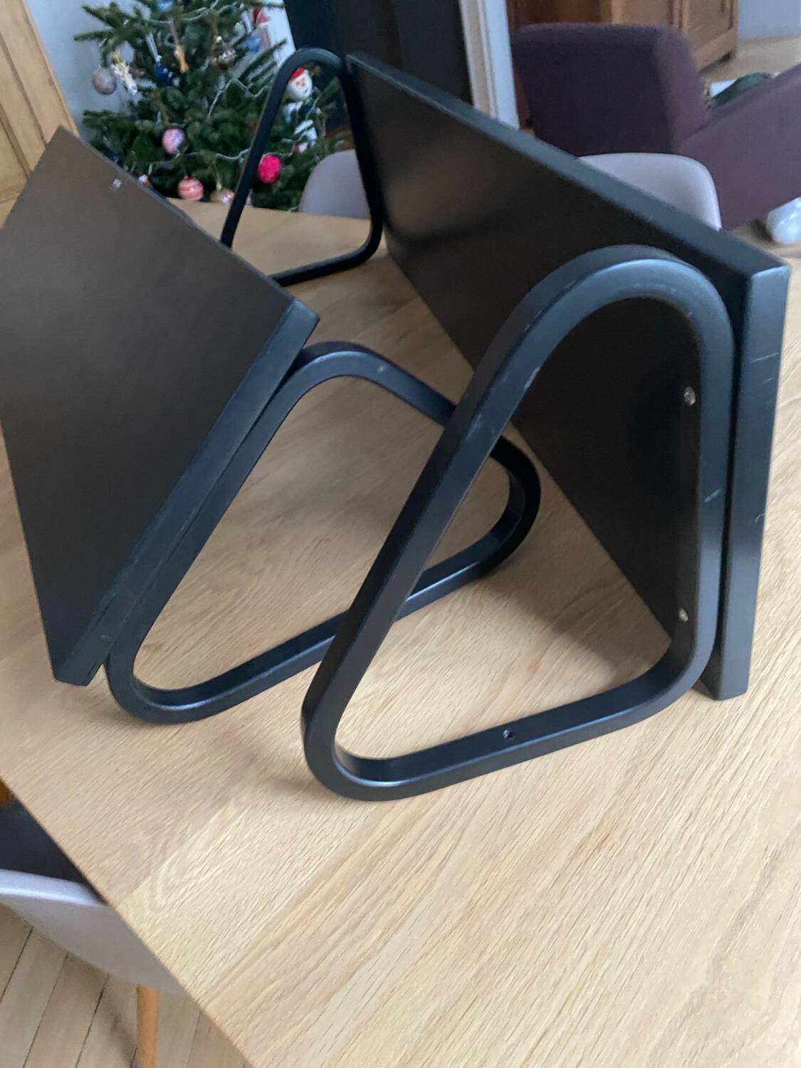 2 Artek 112 B Alvaar Alto design black shelves
