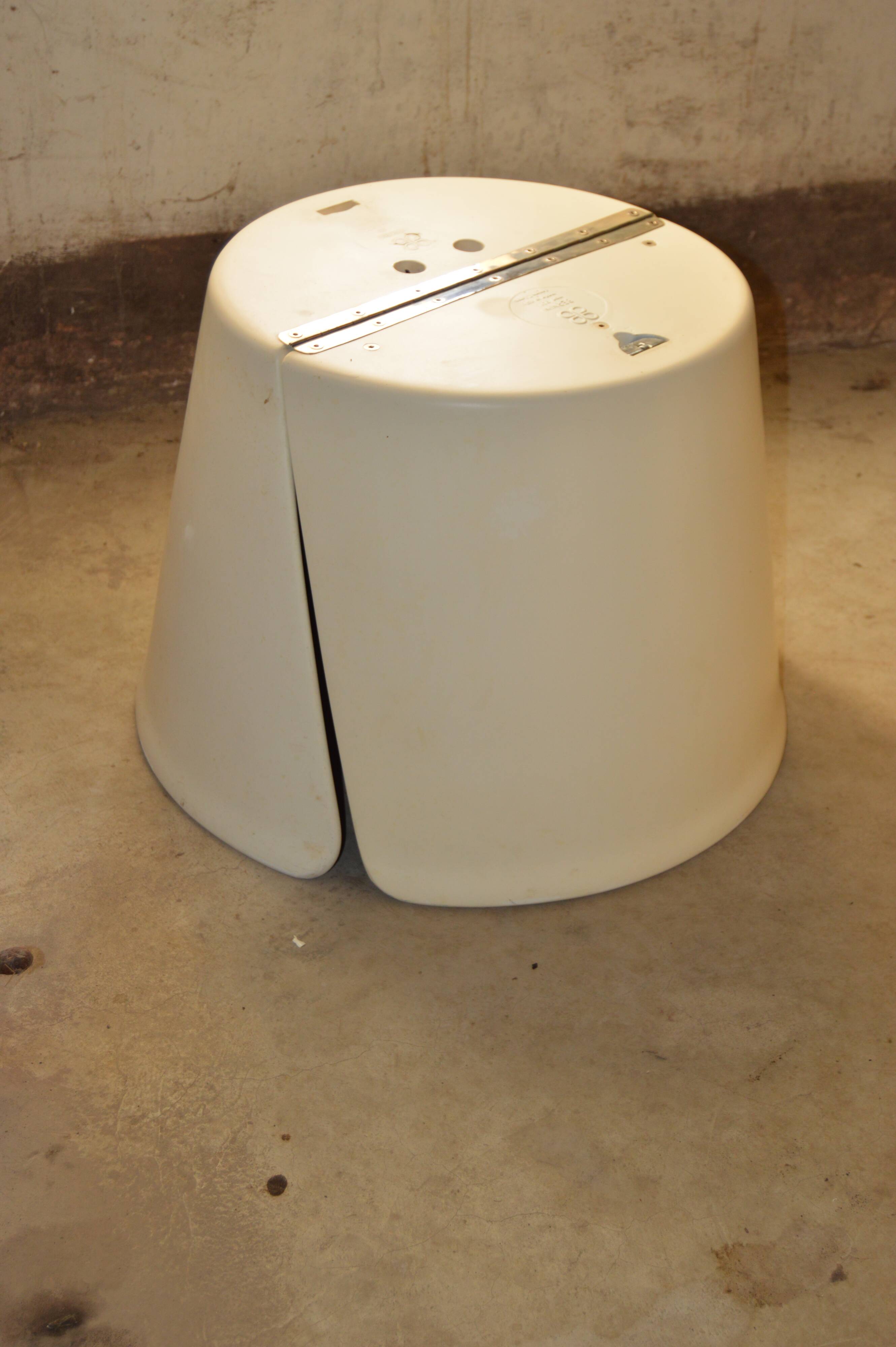 modular table and chairs set F Lenci and Bernini space age