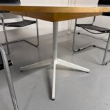 Extendable dining table designed by George Nelson for Herman Miller 60’