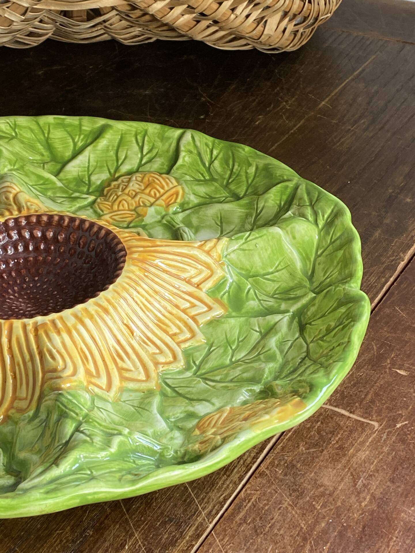 Divided plate, sunflower in slipware