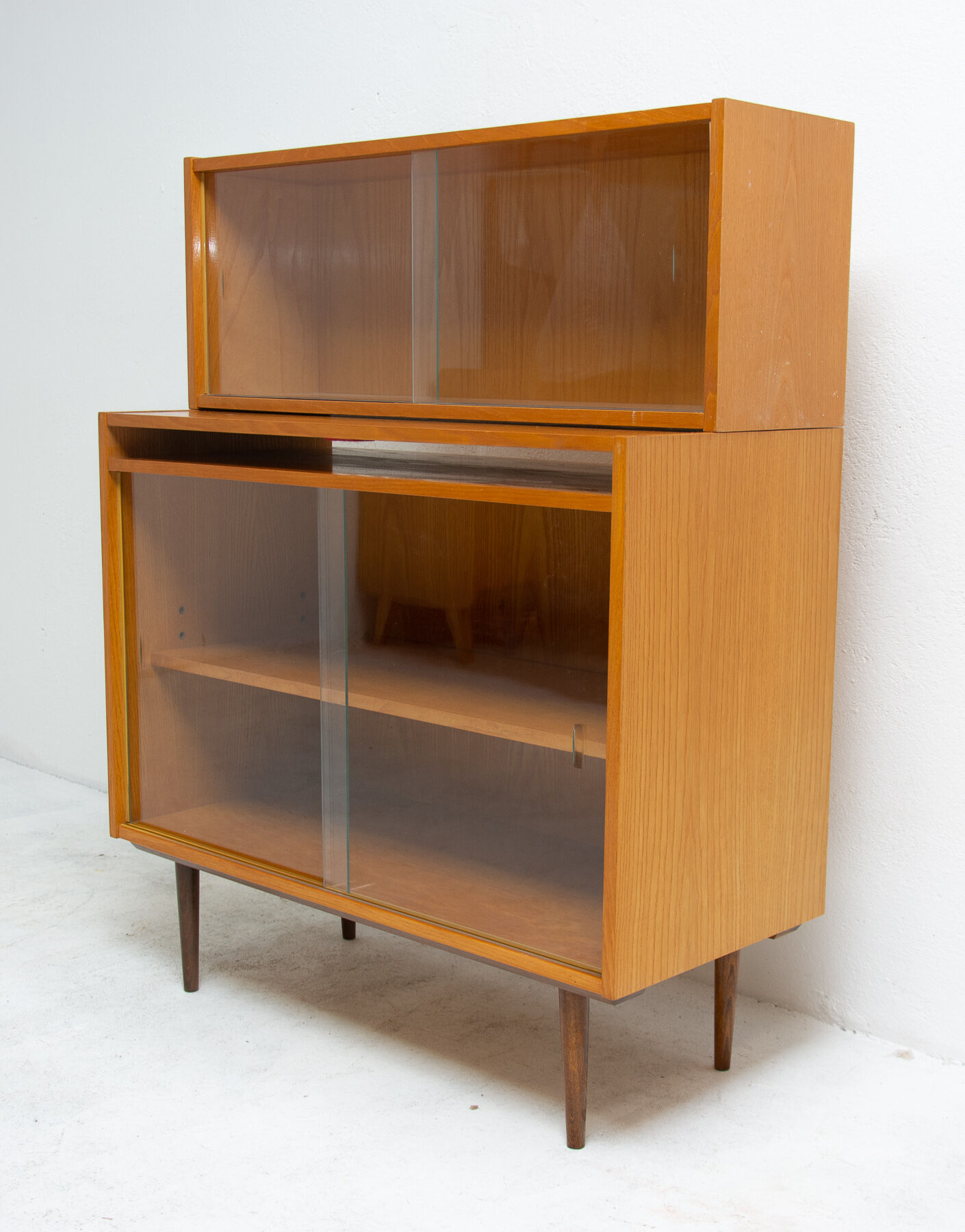 Bookcase ÚP Závody, Czechoslovakia, 1960