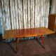 Table scandinave