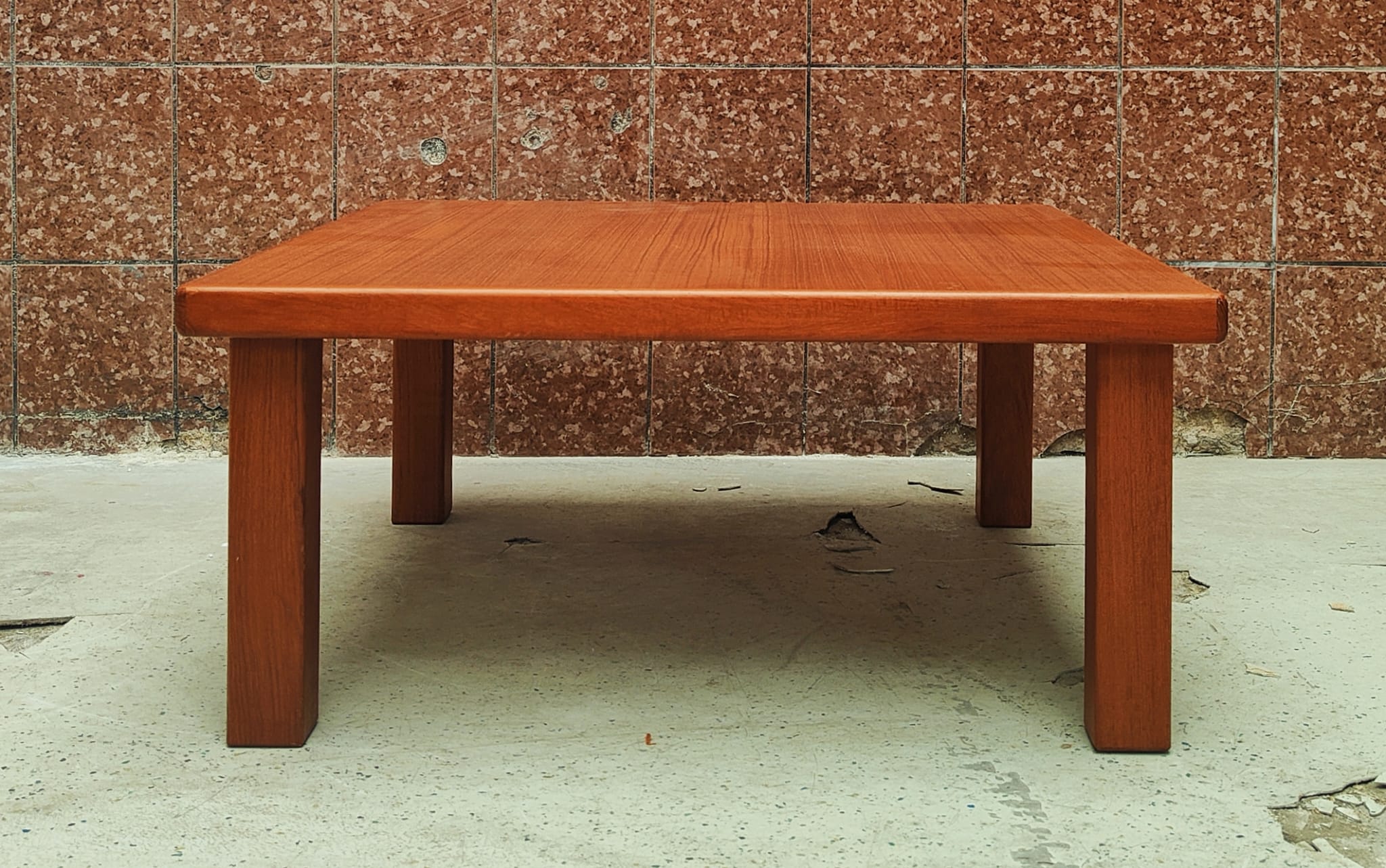Mid century coffee table vintage