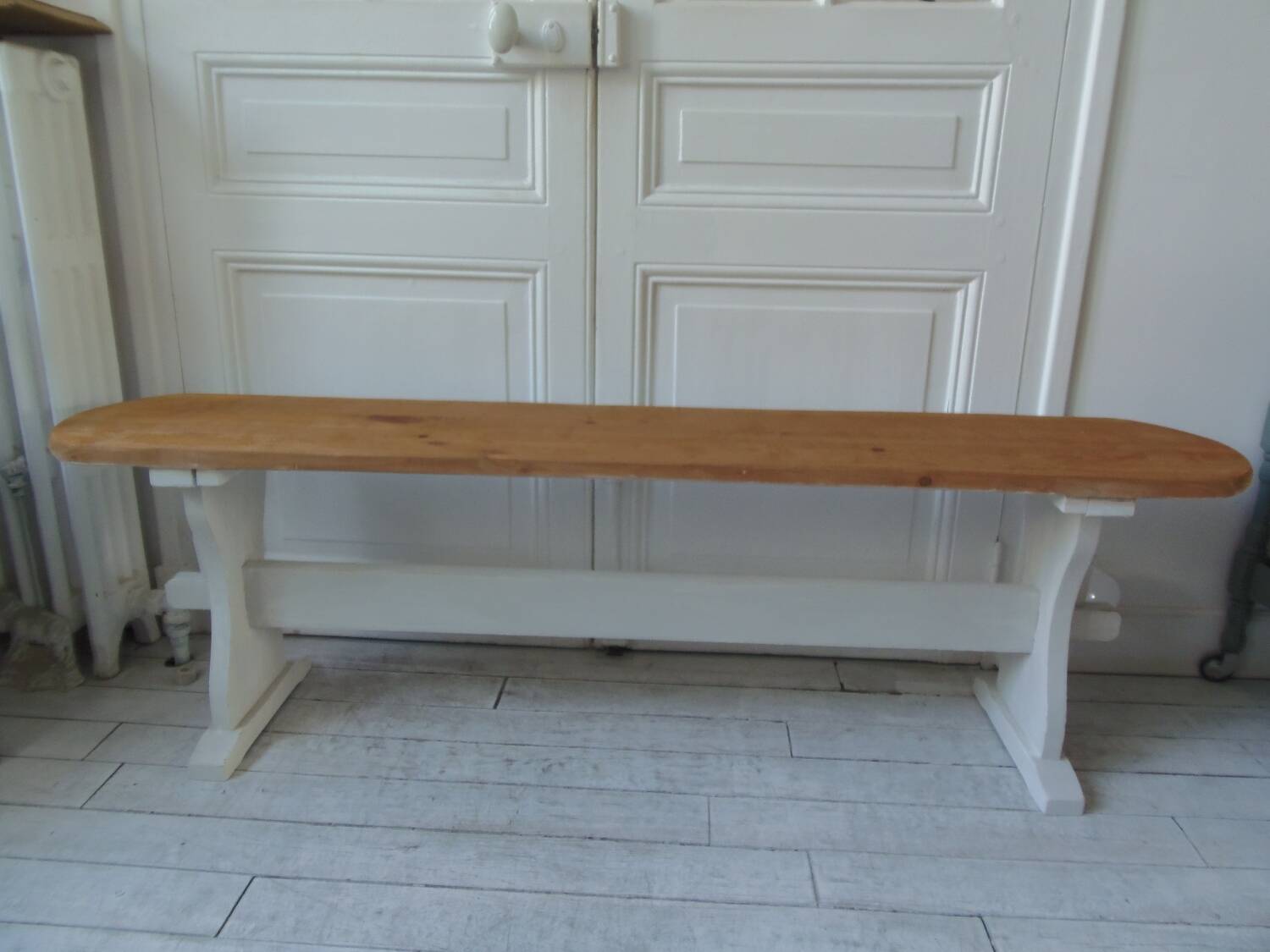 Vintage bench re-enchanted in pearl gray, wooden seat.