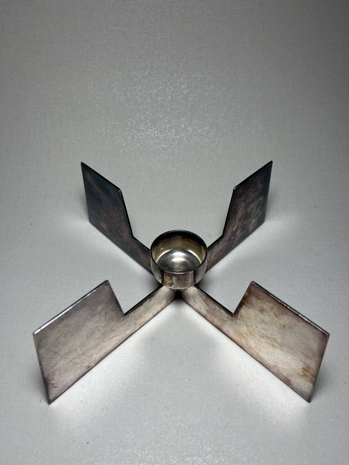 Modernist candle holder
