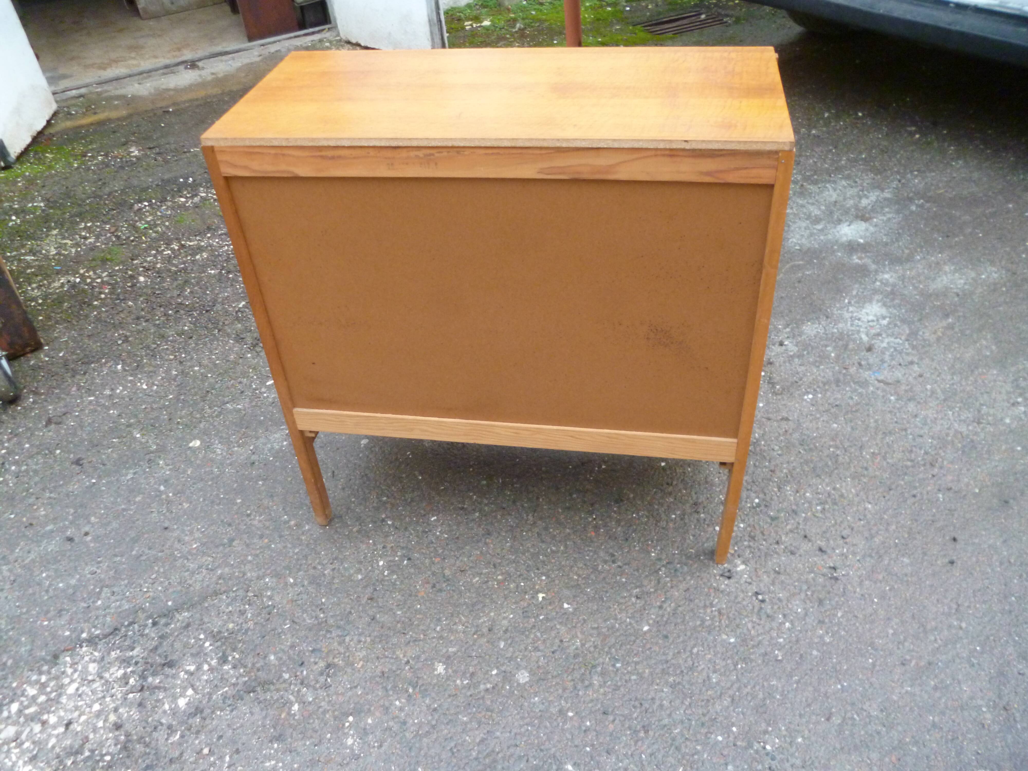 Dresser year 60/70