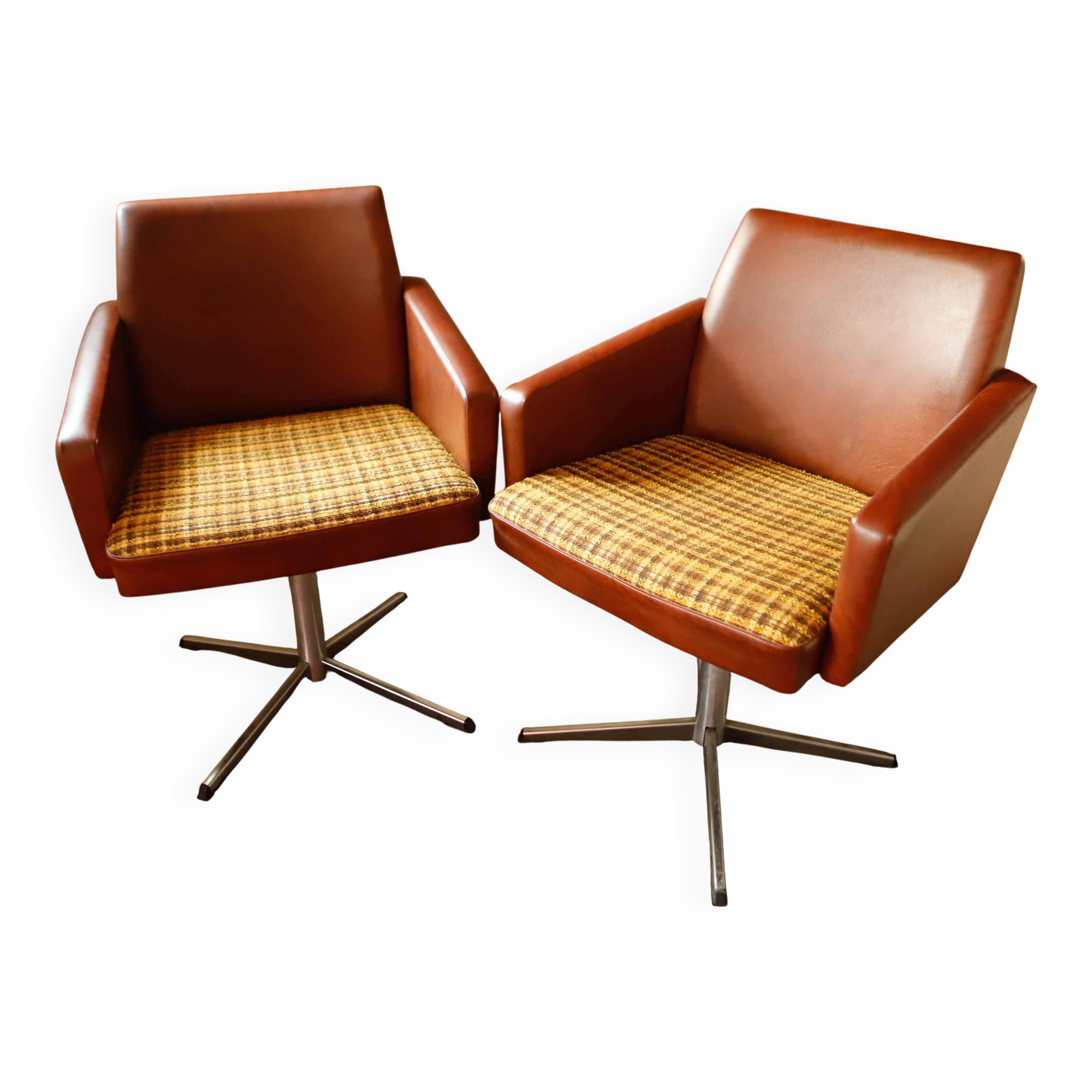 Set of 2 DDR Vintage Swivel Armchairs (1970s)