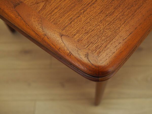 Table en teck, design danois, années 1970, fabriquée au Danemark